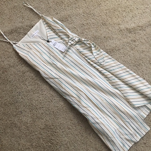 BCBGeneration Dresses & Skirts - 💙NWT💙 BCBGENERATION Wrap Midi Dress